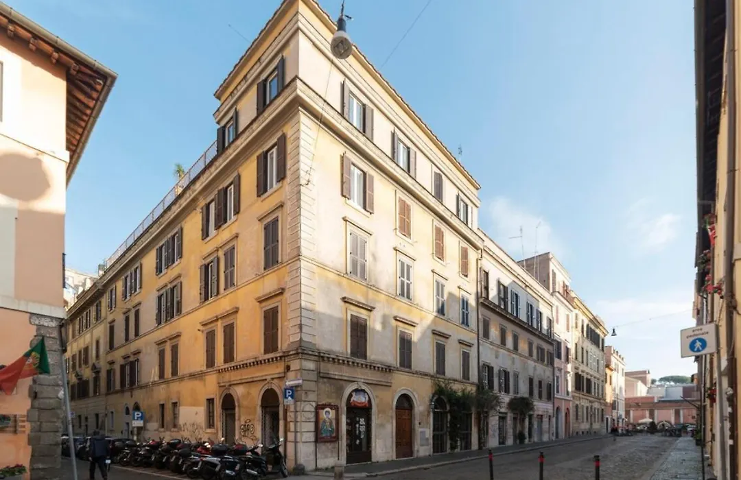 Elegant, With Private Terrace Next To The Vatican-1
